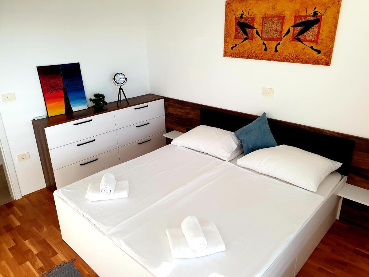 Apartment Polonia Копер Экстерьер фото